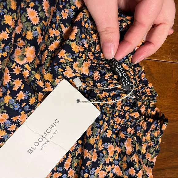 3 New BloomChic Tops - Picture 8 of 8